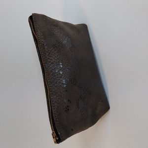 Sm leather bag, zipper closure
